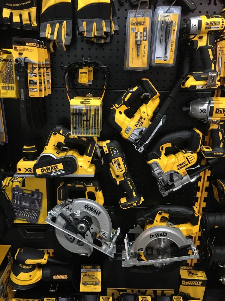 DeWALT Радио DCR020 10,8/18V  AUX / USB