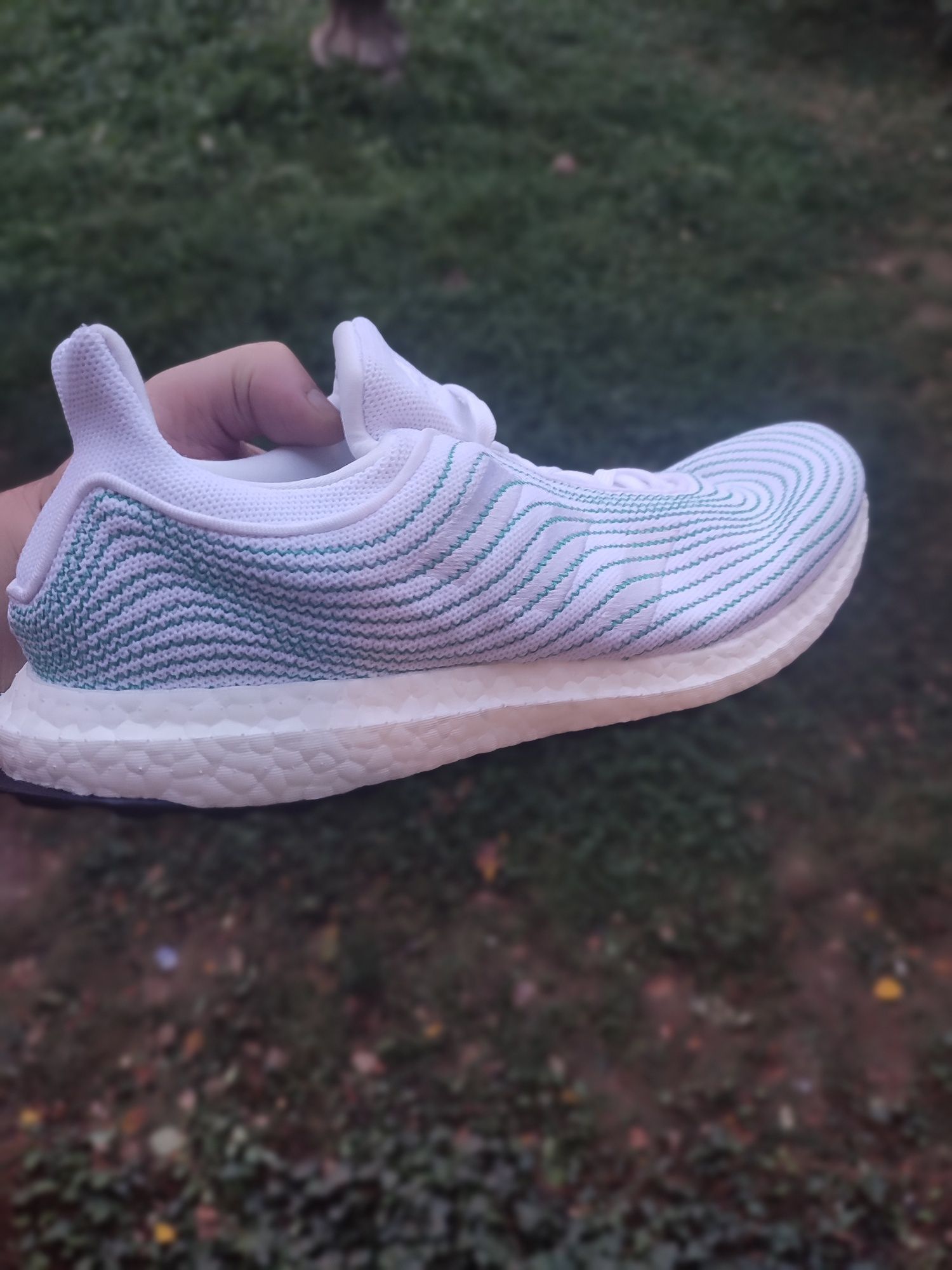 Adidas Ultra Boost DNA Parley White nr 44 2/3 Originali