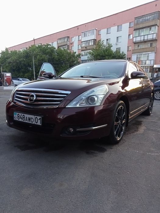 Продам Ниссан тиана J32 рейсталинг.