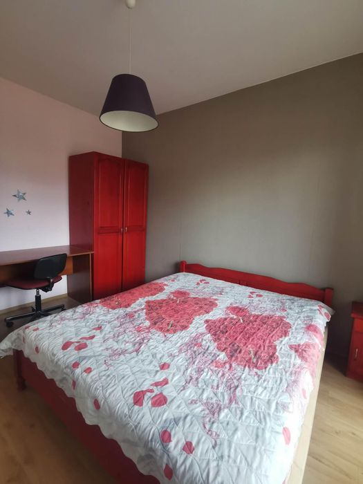 Дава се под наем Тристаен апартамент в Пловдив, Христо Смирненски - 82 кв.м за 460 € - Снимка #3