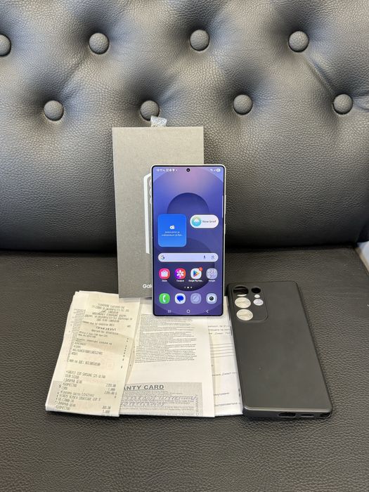 Продавам Samsung S25 ULTRA 512 GB
