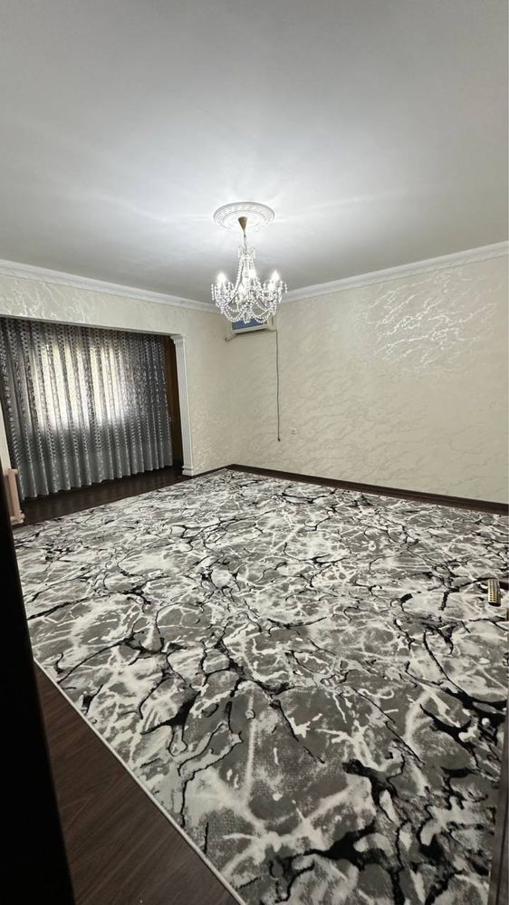 Чиланзар 23.  2 х комнатная Продажа Срочно