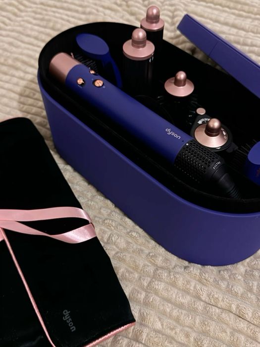 Продам Dyson оригинал