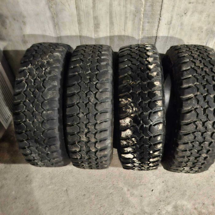 Гуми 215/75R16 на 17 000 км