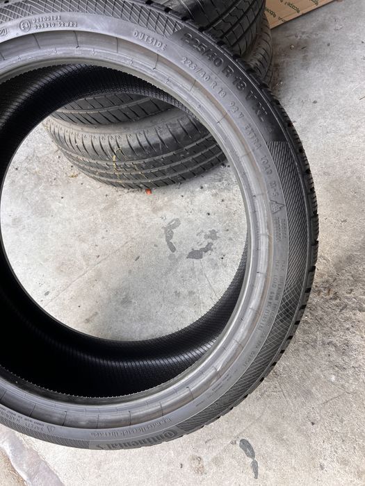 4 anvelope iarna 225/40/18 , Continental , 7.5-8 mm