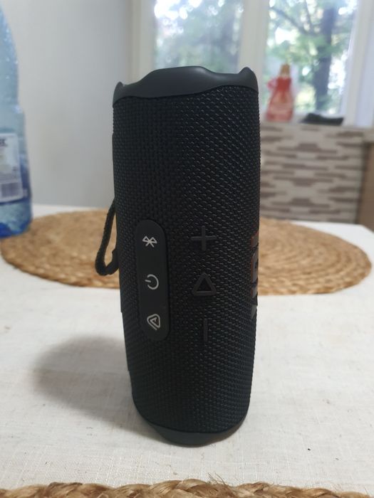 Boxã portabilã JBL Flip 7 nouă