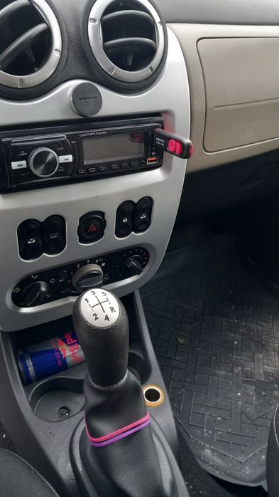 Vând  Dacia Logan în stare foarte bună!