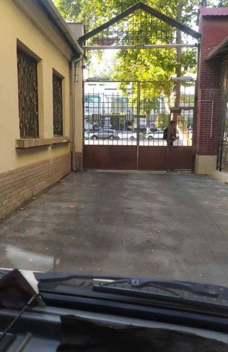 Сдается 3 ком Магазин Океан. 2 минуты от Гостиницы России