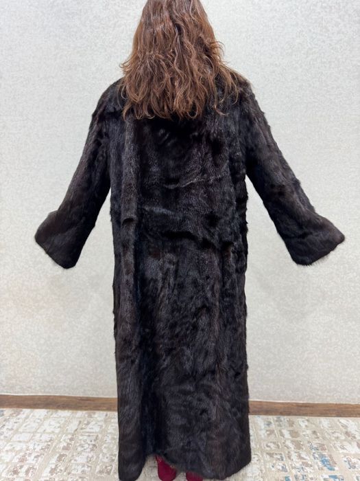Продам норковую шубу