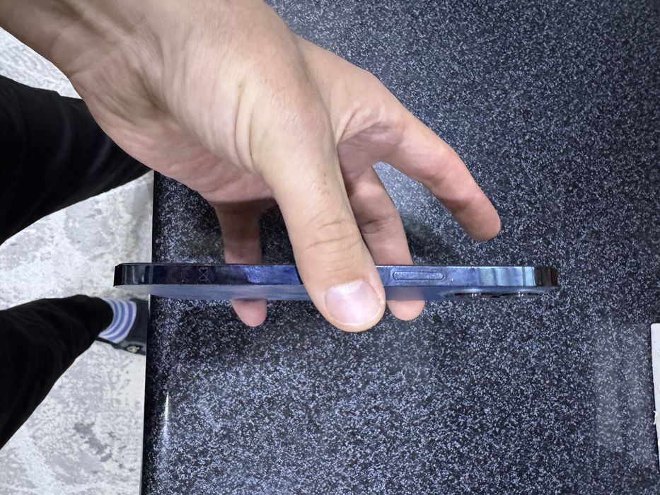 iphone 12 pro max pamit 256g yomkost 77 oqip tel qlila faqat