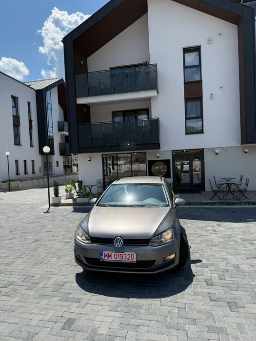 VW Golf 7  1.6 TDI 110cp euro 6 2016 
Automata