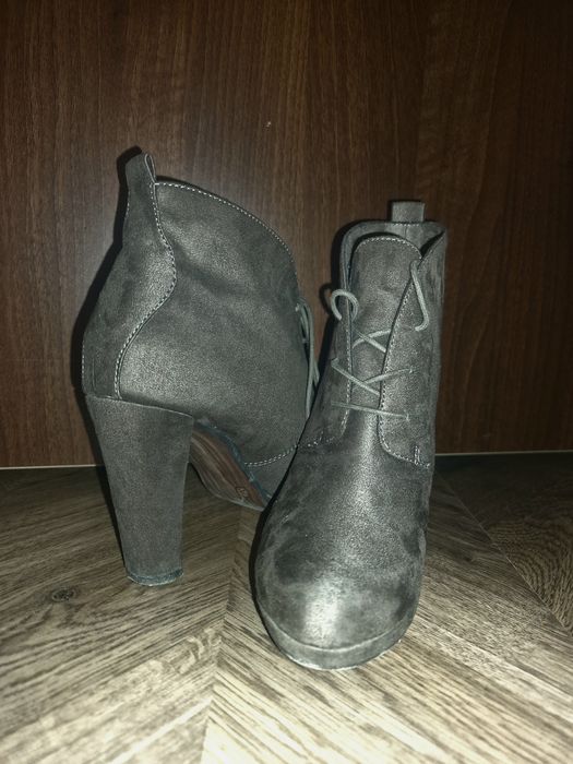 Pantofi piele intoarsa