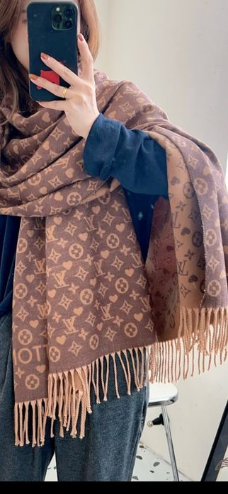 Fular bărbați Louis Vuitton, model 2026, 2 modele