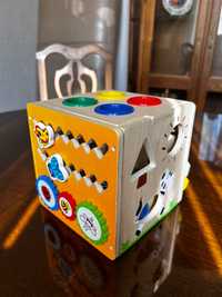 Детские игрушки развивающие, бизикуб, сортер, вкладыши, кубики