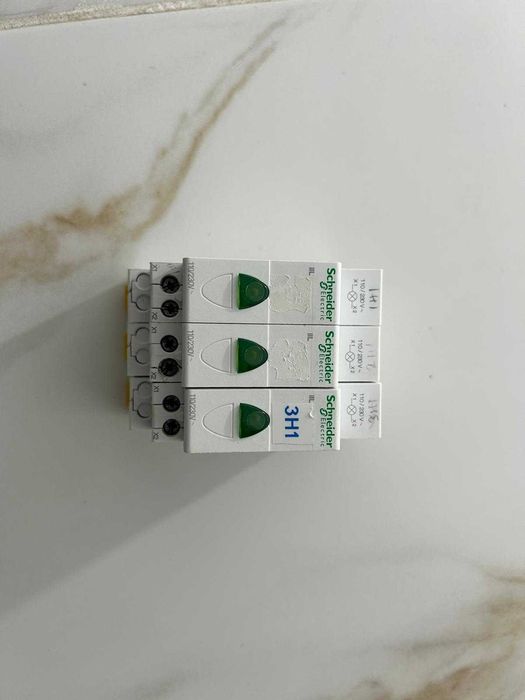 Schneider A9E18321 – Lampă de semnalizare verde modulară