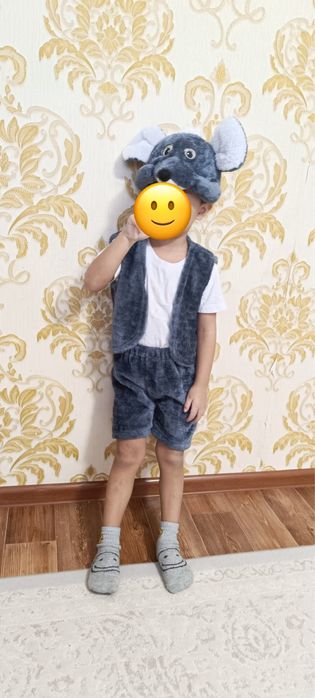 Продается новогодний костюм мышки