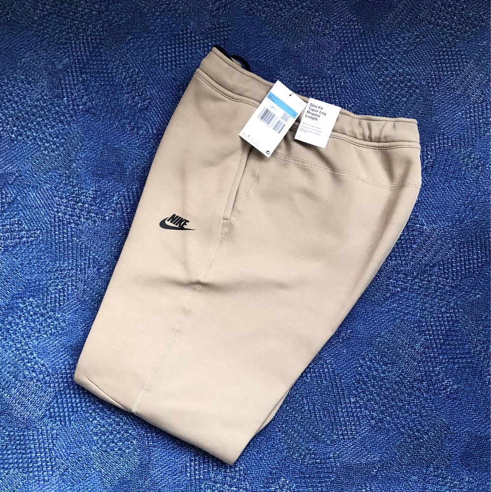 НОВО Nike Tech Fleece Jogger ОРИГИНАЛНО мъжко долнище - М и L