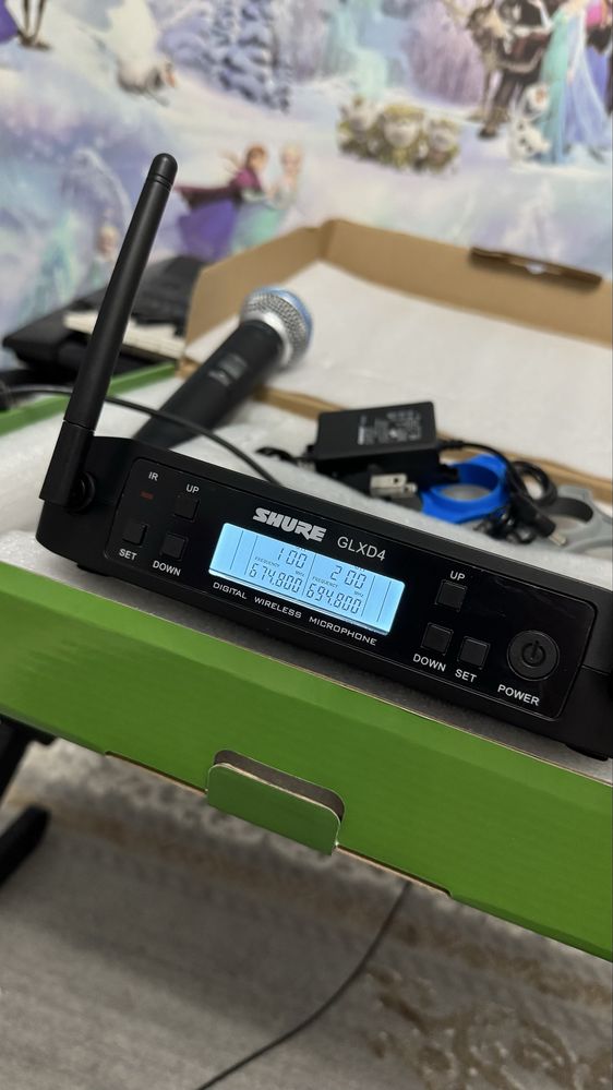 новый микрофон Shure GLXD4