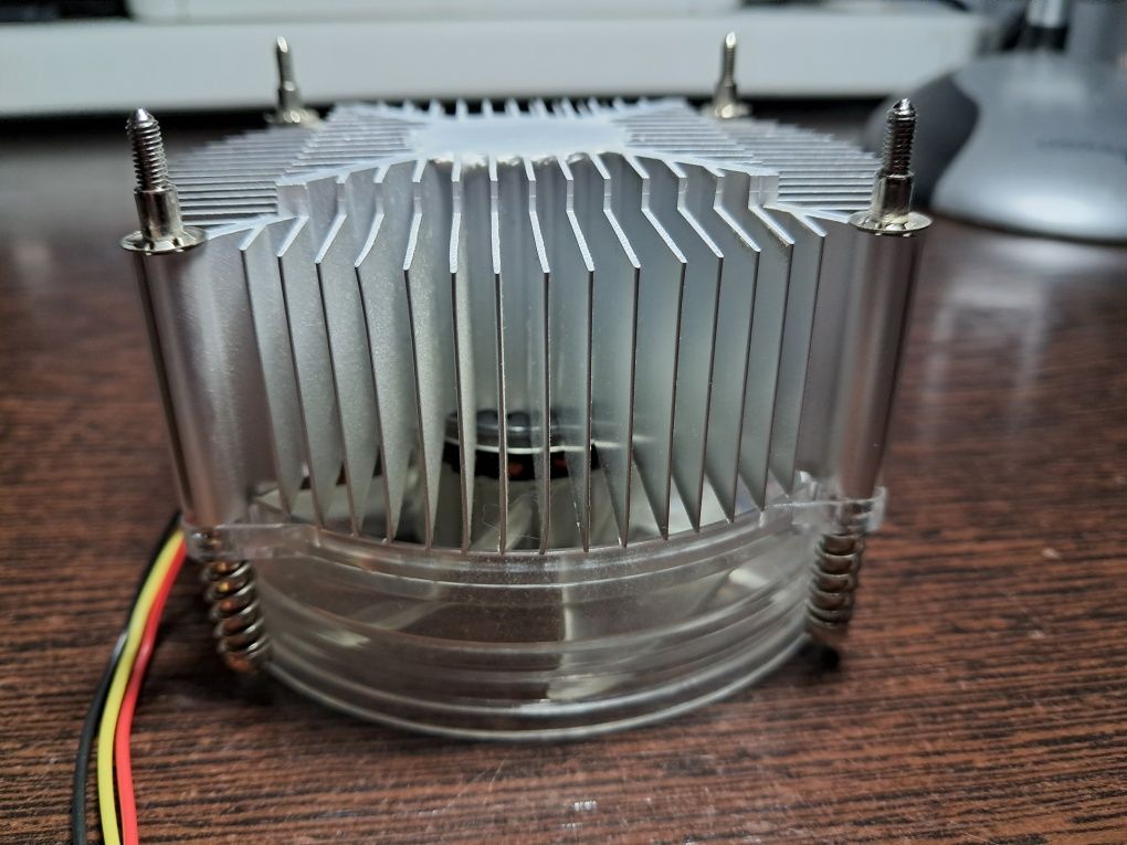 Кулер для процессора Crown CM-F5923A