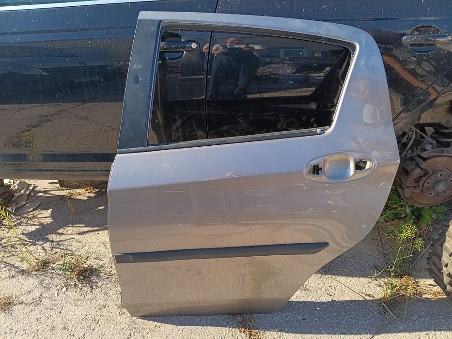 Врата задна лява за Toyota Yaris / Тойота Ярис