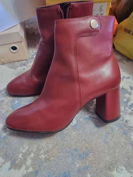 Продам женские обувь