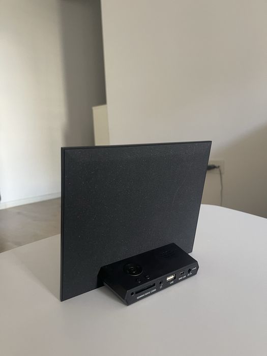 Rama foto digitala BRAUN DigiFrame Slim 8