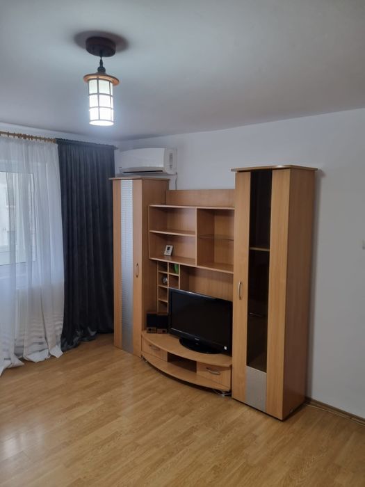 Proprietar vând ap 3 camere Micro 3