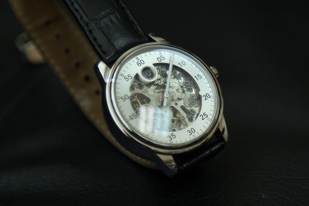 Автоматичен часовник AKRIBOS XXIV