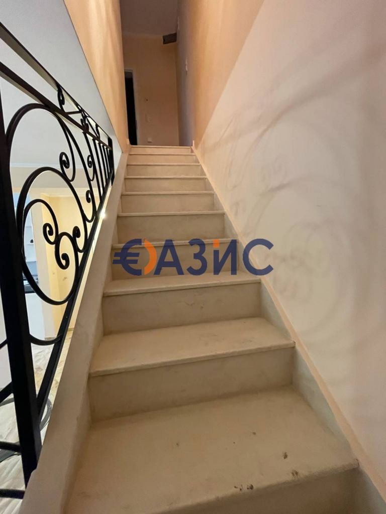 Продава се Тристаен апартамент в к.к. Слънчев бряг - 99 кв.м за 1717 €/кв.м - Снимка #9