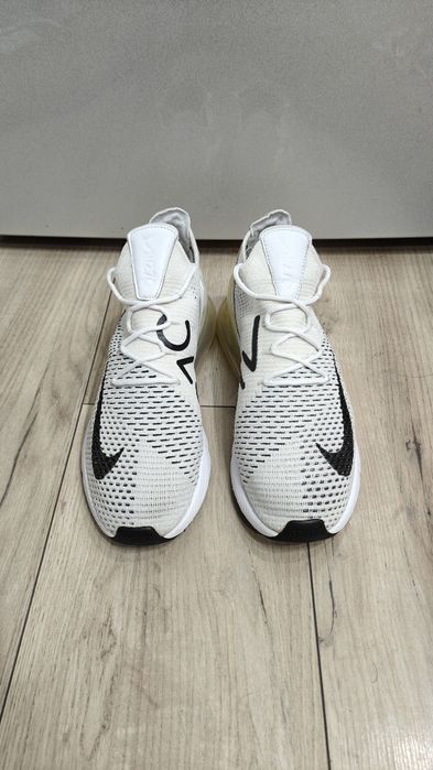 Nike Air Max 270