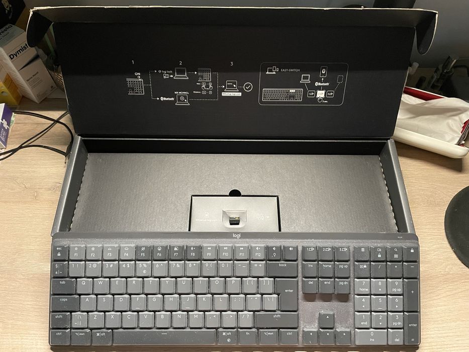 Vând Logitech MX Mechanical