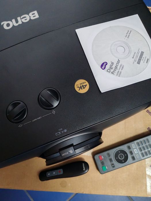Video proiector Benq w5700 Amanet Canta