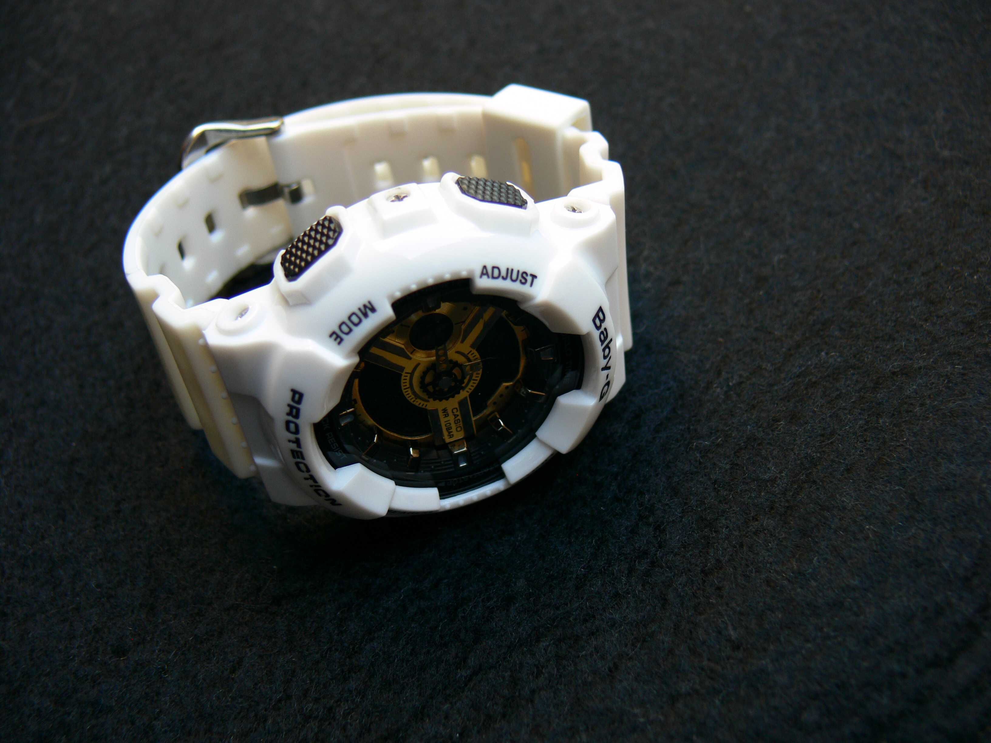 Ceas Sport Dama (Copil) Casio G-SHOCK BABY-G Glossy White&Gold Alb