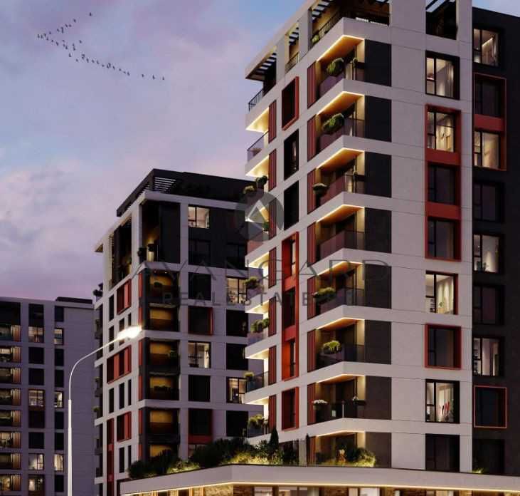 Продава се Четиристаен апартамент в Пловдив, Тракия - 330 кв.м за 985 €/кв.м - Снимка #1