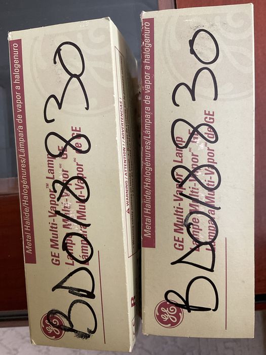Bec multivapori  GE Lighting MXR150/U/MED 22935 150W