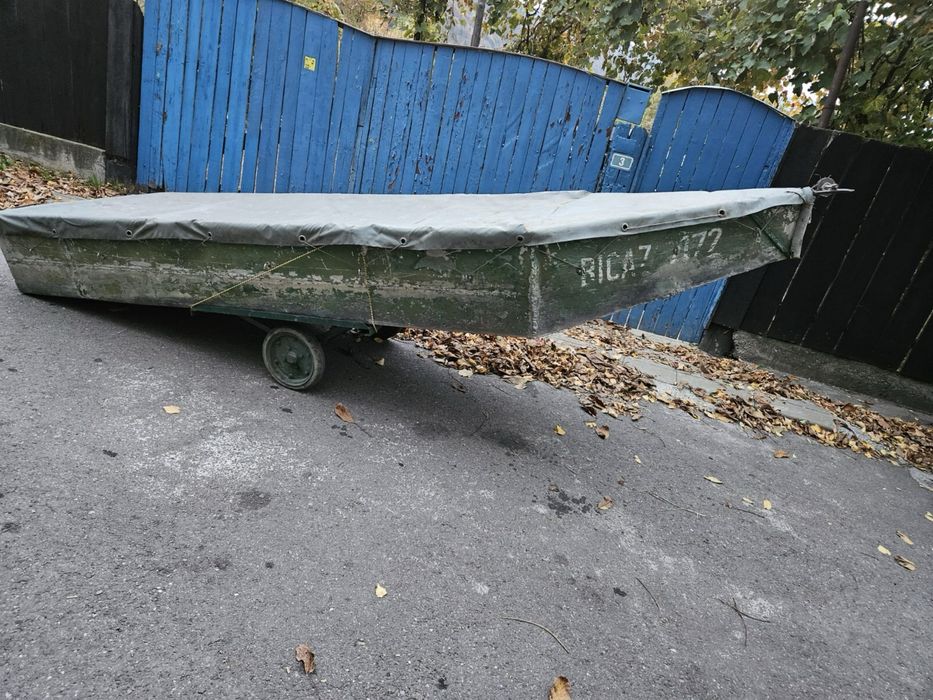 Vând Barcă artizanală aluminiu 4,3m