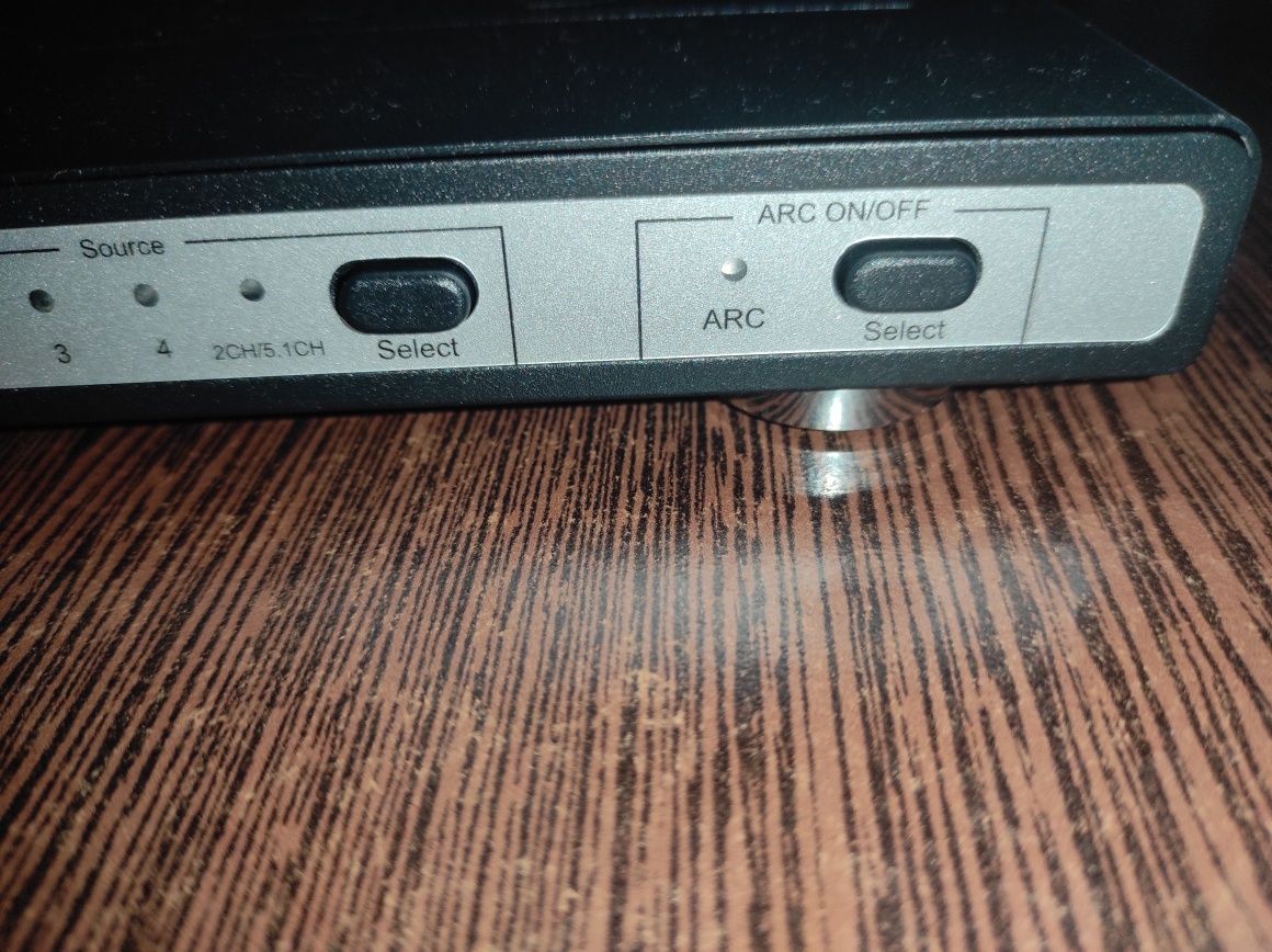 Comutator HDMI  cu 4 porturi
