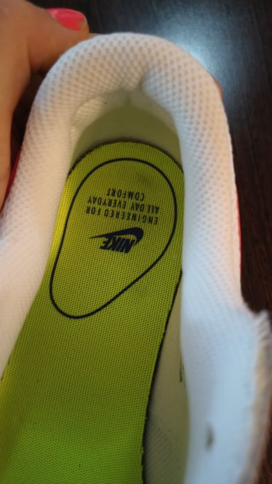 Adidași Nike Air Max dama.