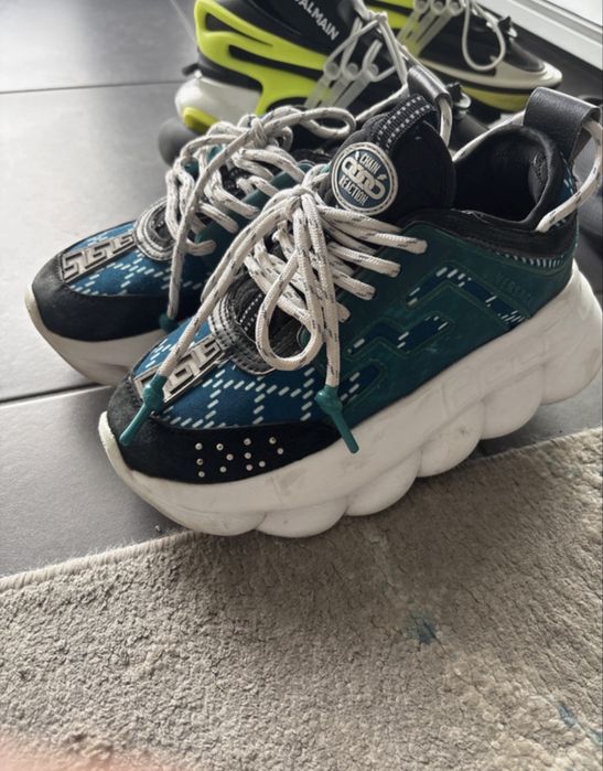 versace chain reaction