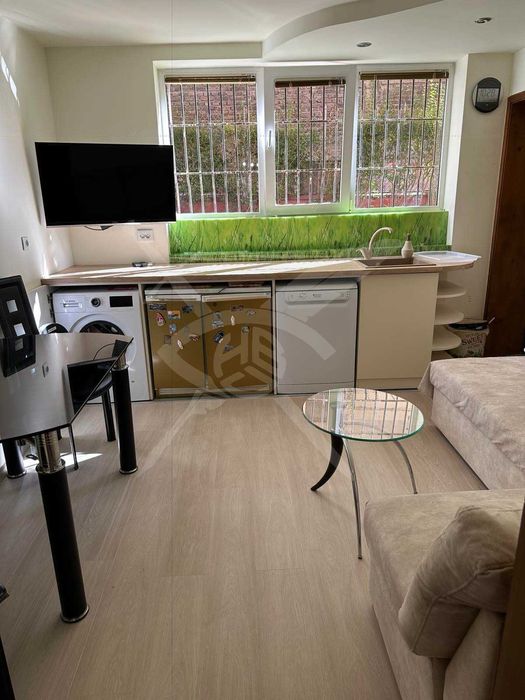 Дава се под наем Тристаен апартамент в Пловдив, Център - 70 кв.м за 700 € - Снимка #7