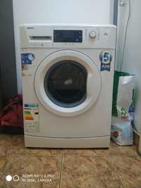 Mașina de spălat rufe Beko WMB 71242