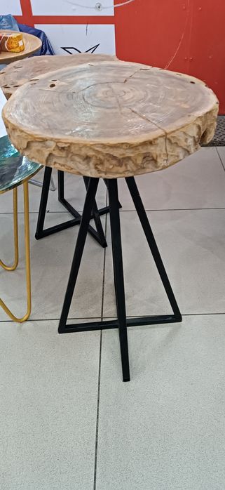 Продам столик барный