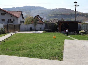 Cazare Ocnele Mari / Salina /  Strand fara fund /Singuri in Locatie