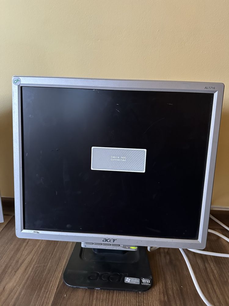 Монитори LG и Acer 17 инча/1280х1024
