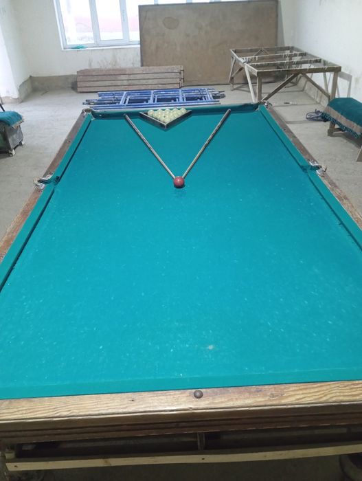 Bilyart doska yaxshi xolatda