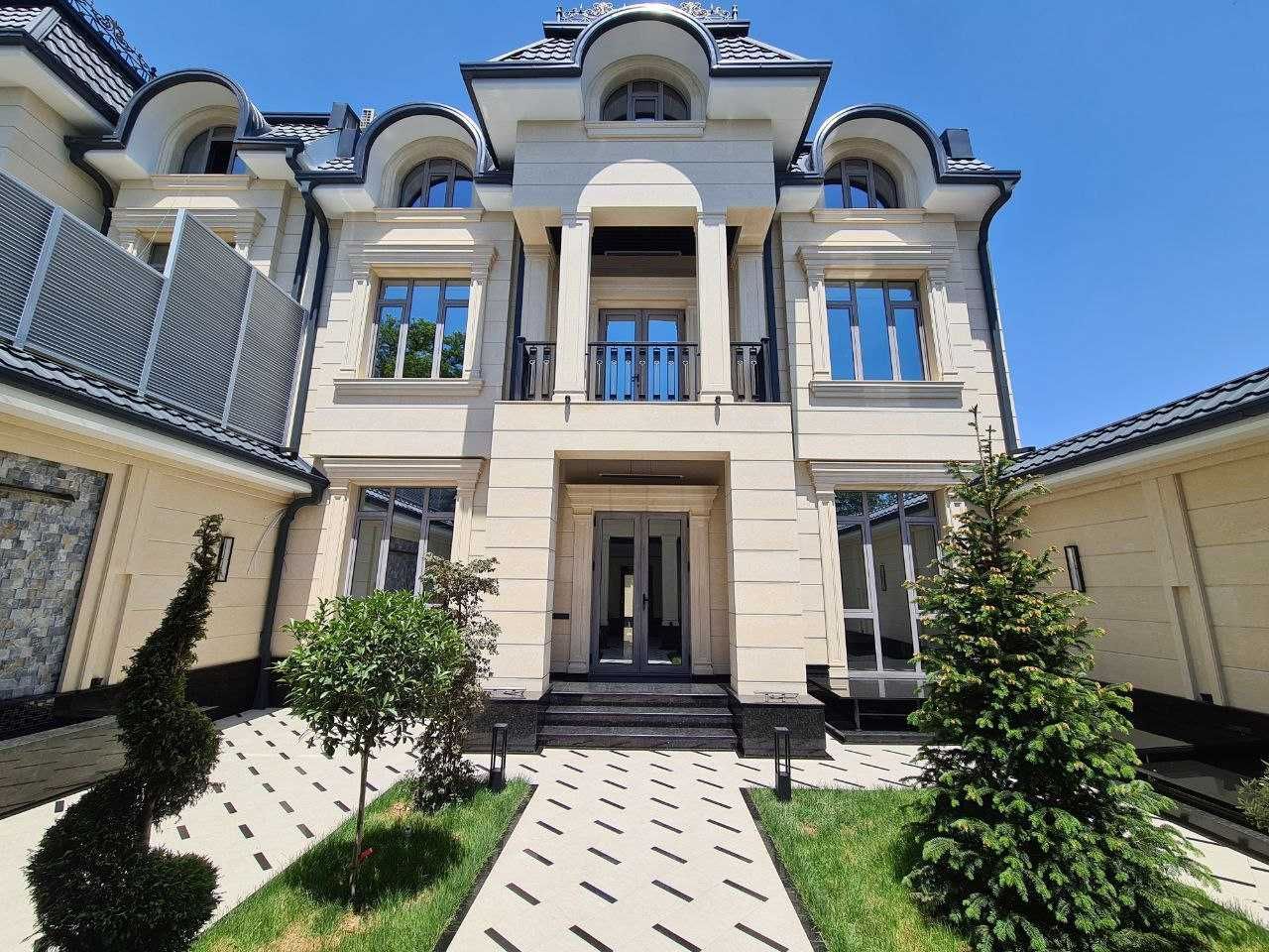 Продаётся Шикарный евро дом - Циолковского - 4 сотки