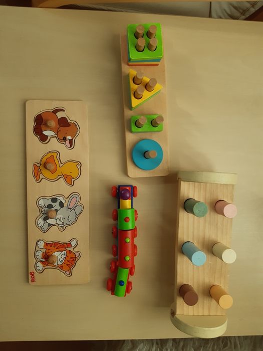 Лот дървени бебешки играчки