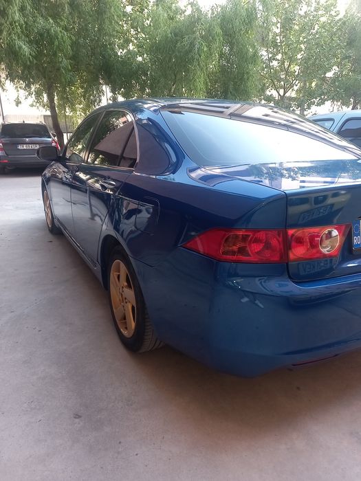 Vand honda accord  benzina plus gaz