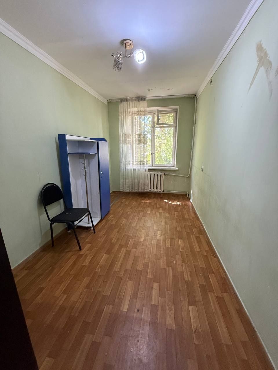Продам чил 25 кв 2хона 2 этаж 5 этажлий дом 2.6 балкон