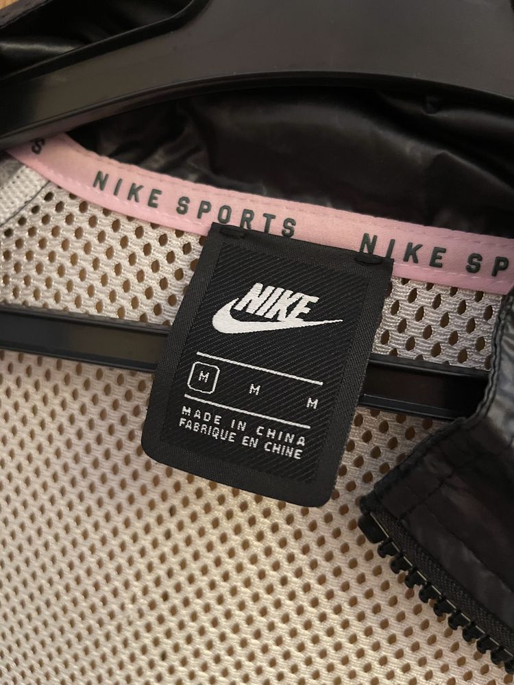 Geaca/Jacheta Sport nike pentru sala alergat